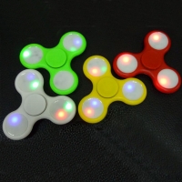 Hand Fidget Spinner LED LICHT svítící Hand Fidget Spinner LED LICHT svítící